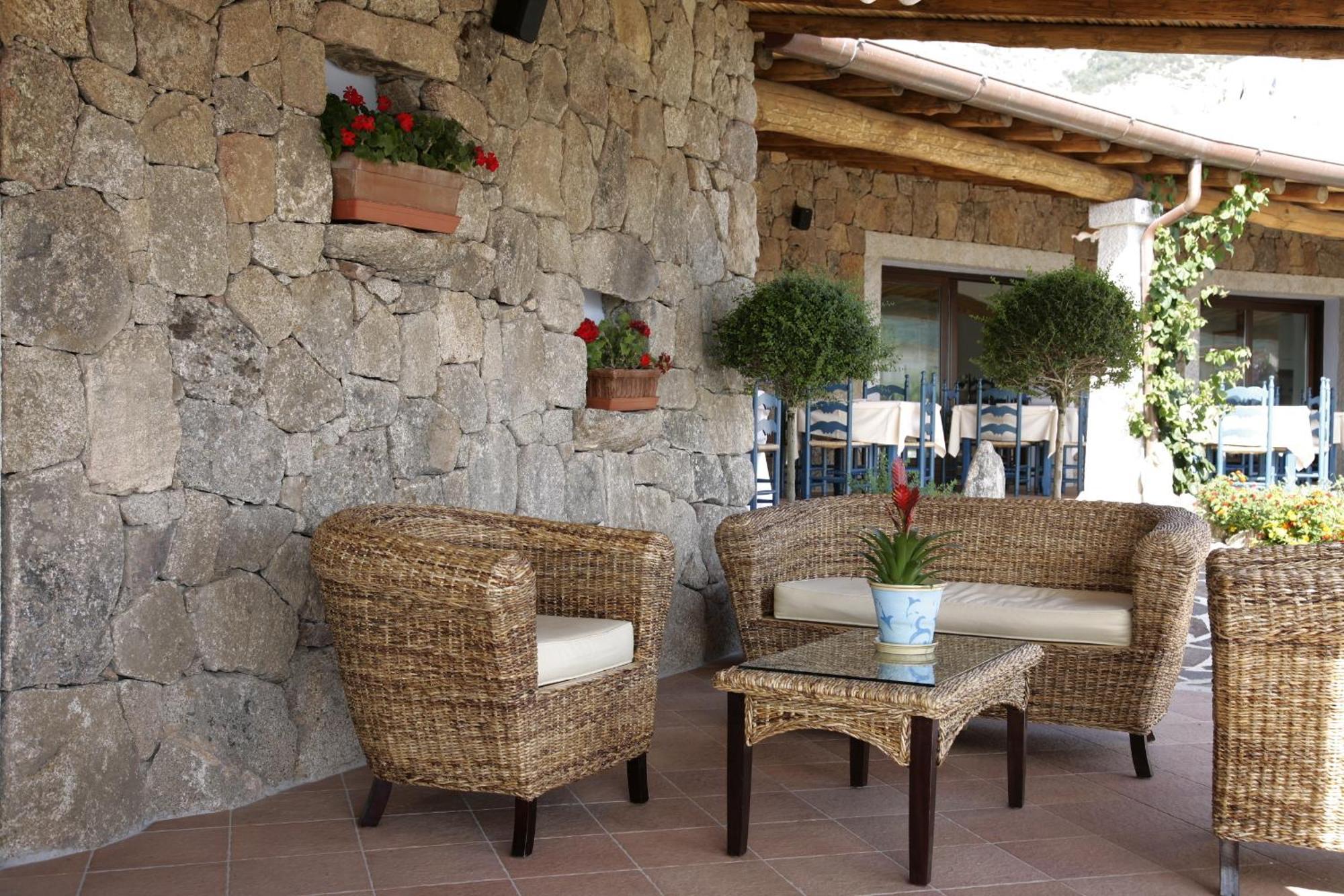 Nuraghe Arvu Hotel 4*